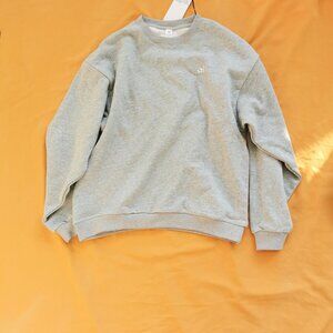NWT Alo Yoga Accolade Crew Neck Pullover Athletic Heather Grey Size M